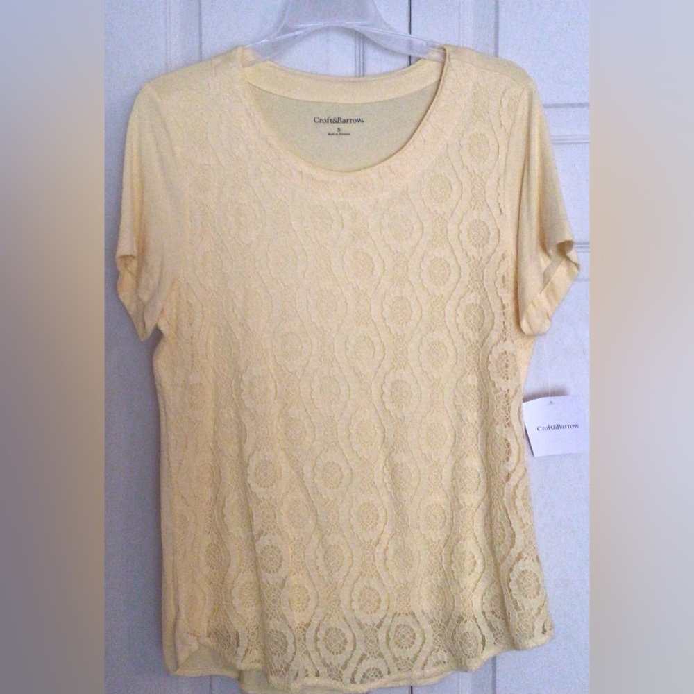 NWT Croft & Barrow Yellow Crewneck Short Sleeve Shirt